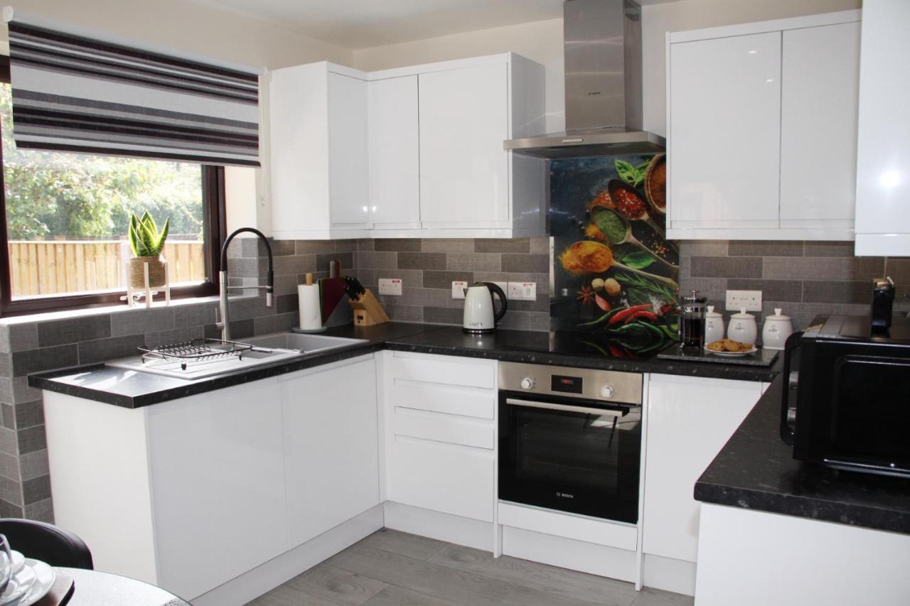 City Centre Town House With Riverside Views And Free Parking 1Bak York Bagian luar foto