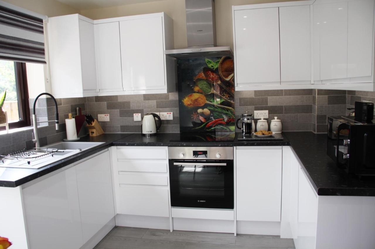 City Centre Town House With Riverside Views And Free Parking 1Bak York Bagian luar foto