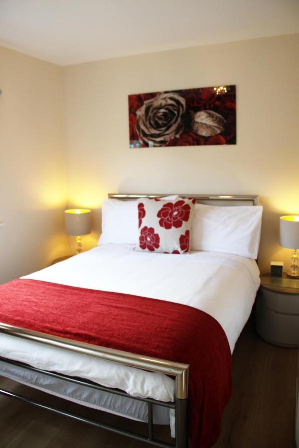 City Centre Town House With Riverside Views And Free Parking 1Bak York Bagian luar foto